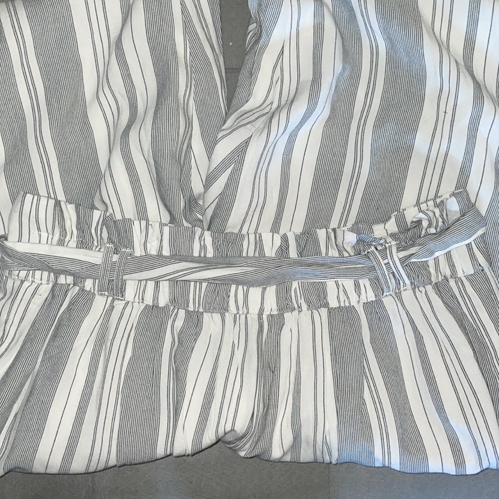 American Eagle Outfitters High Waisted Paperbag Pants - Picture 8 of 12